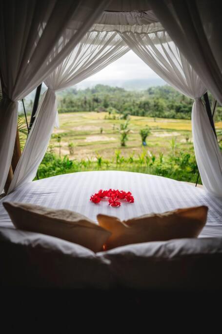The Nude House Villa Selat Екстериор снимка